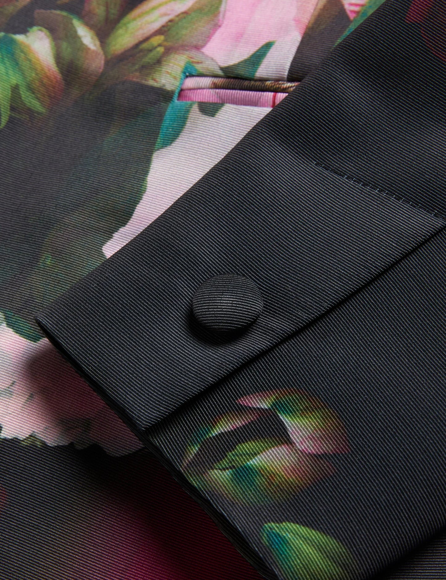 OKUNI | BLACK