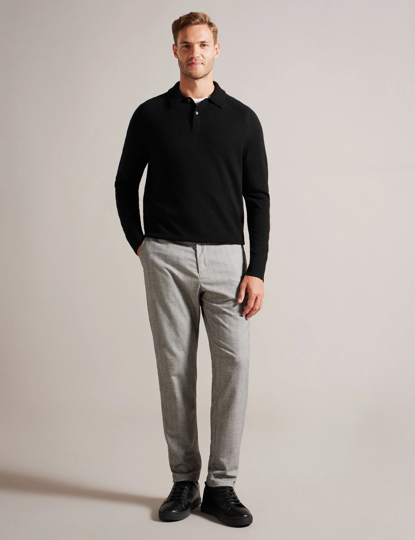 KAROLT | BLACK
