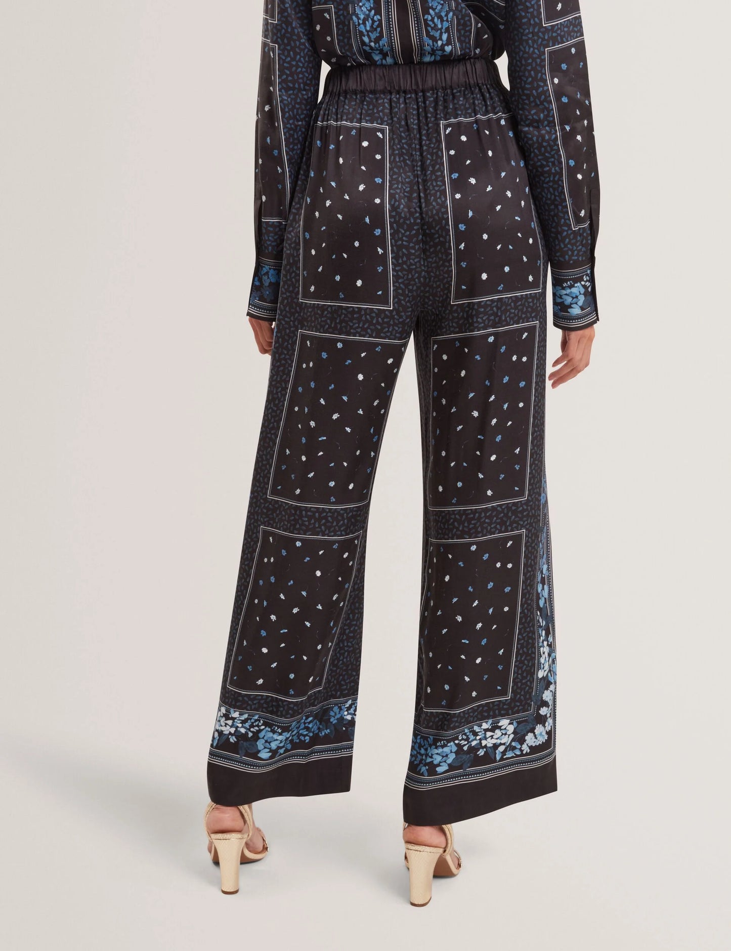 BRANI | BLACK