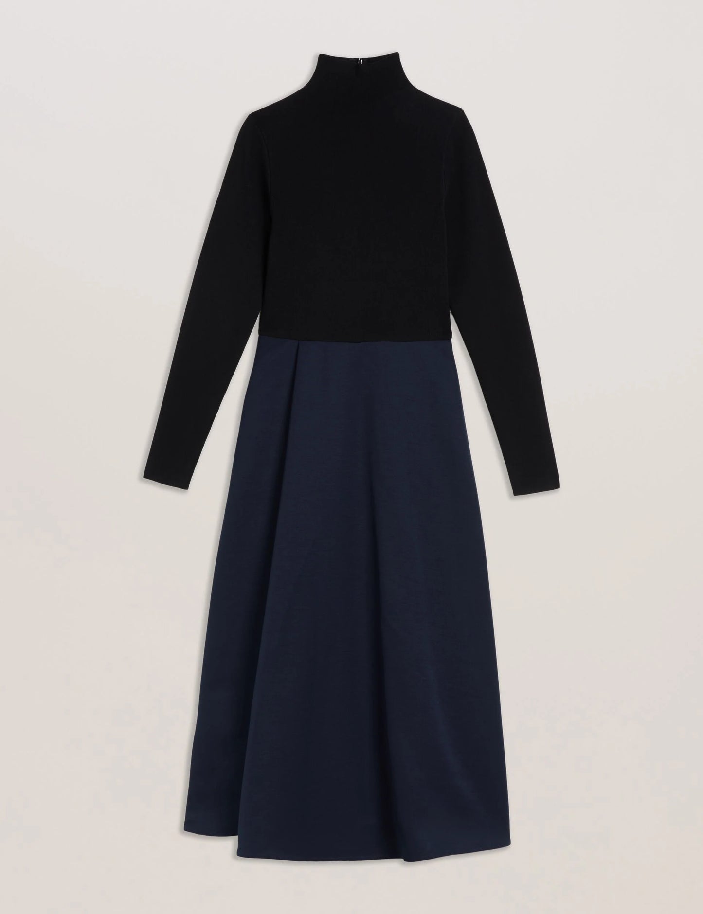 CHIRA | BLACK