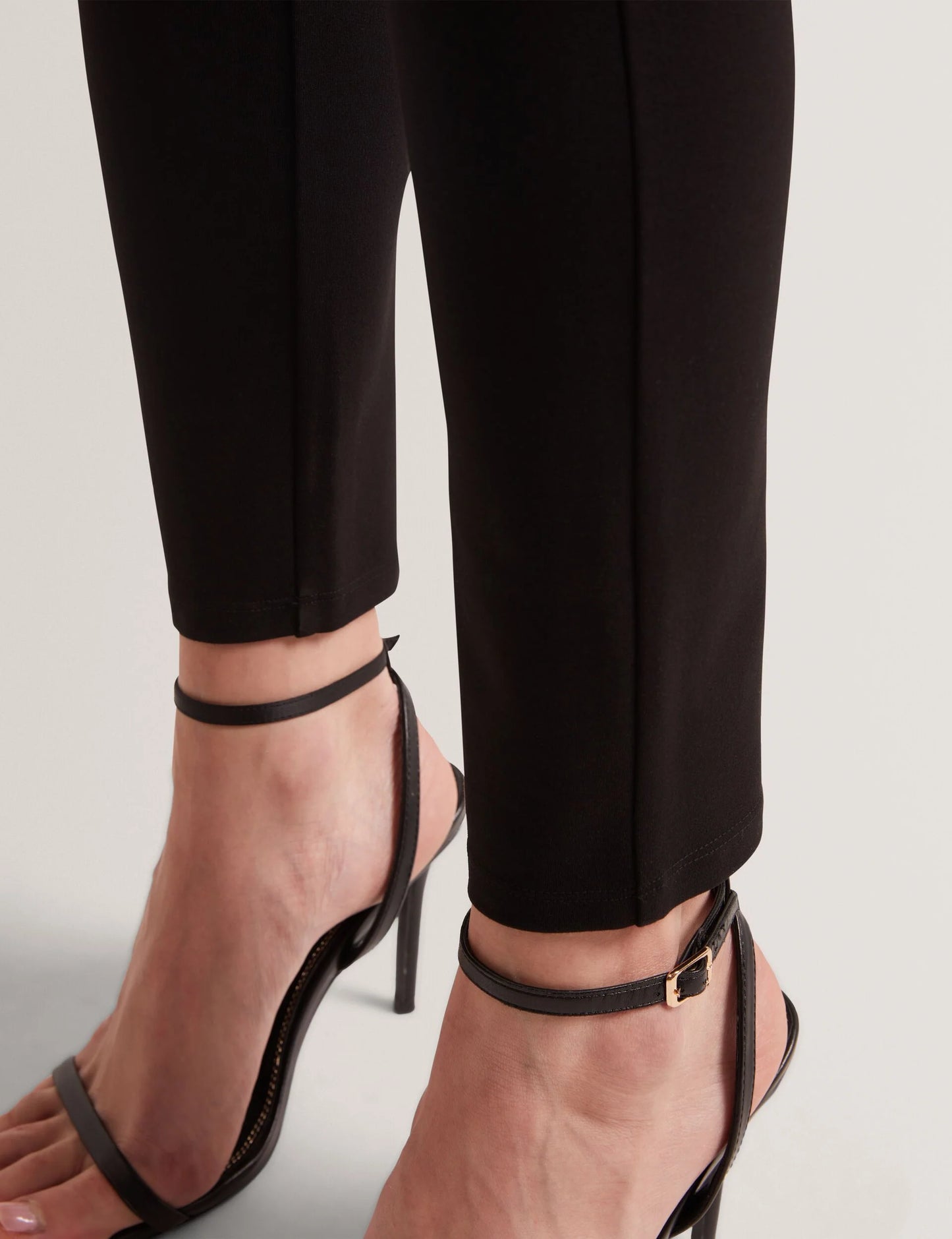 FELINDA | BLACK