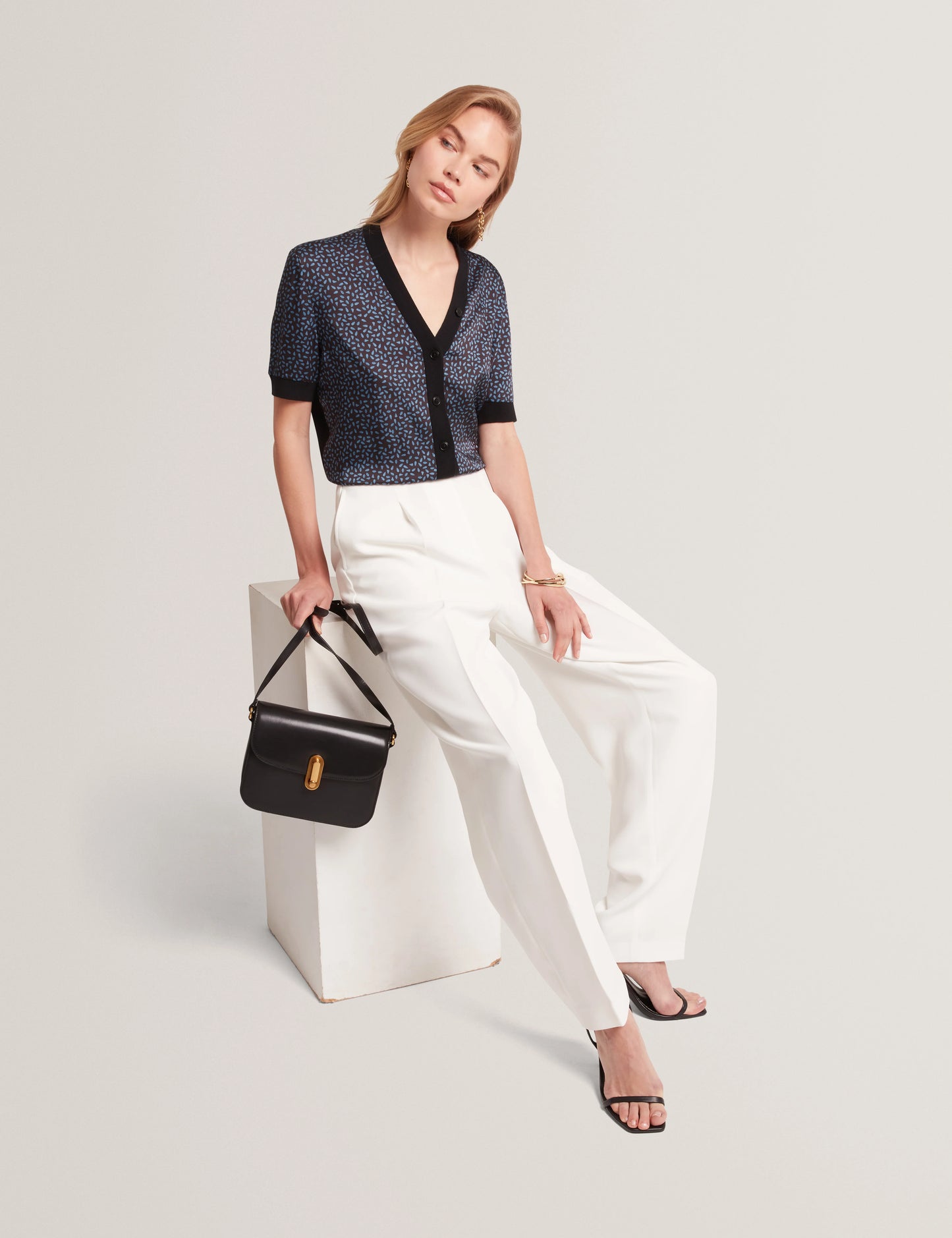 BRIALA | BLACK