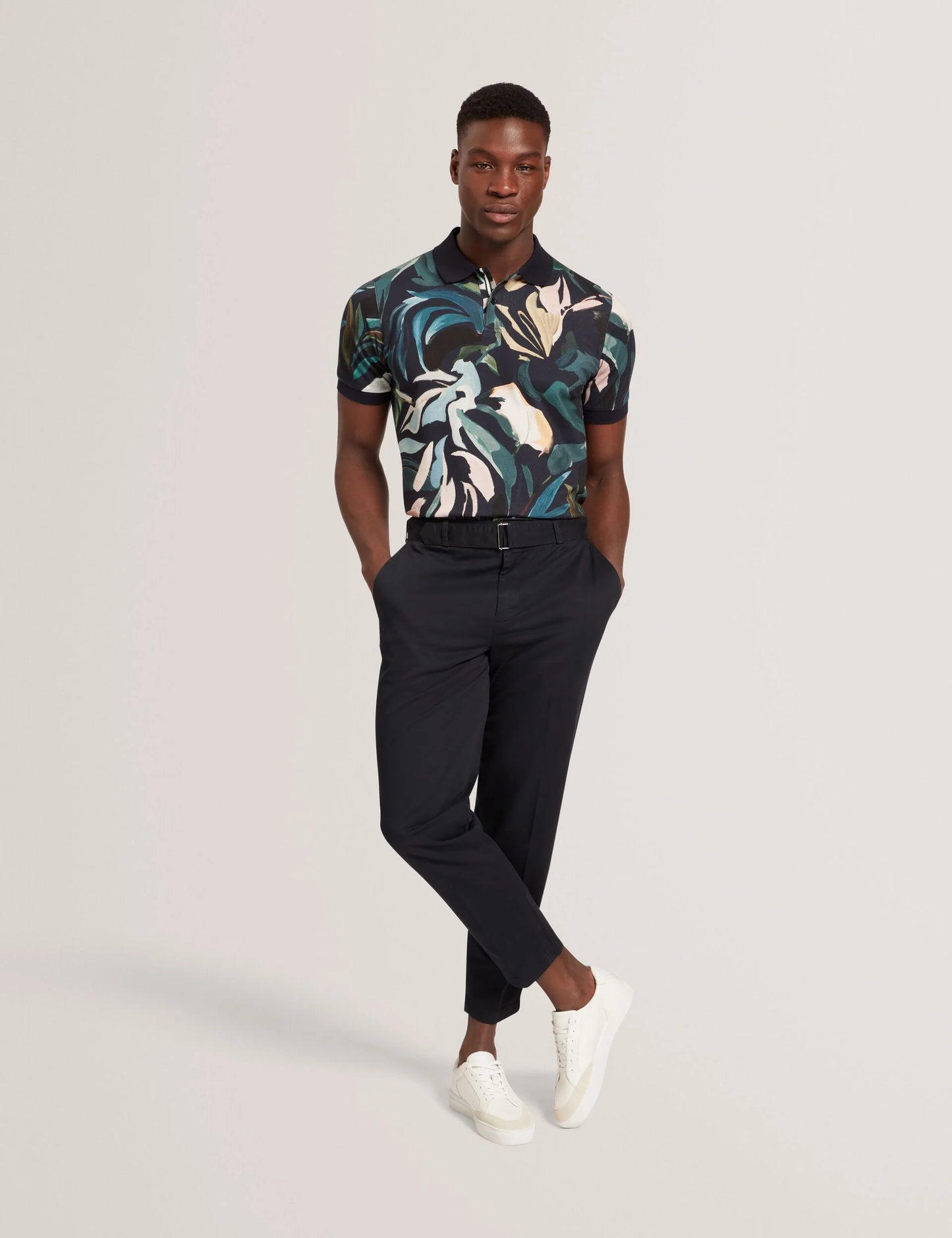 ARMODO | BLACK