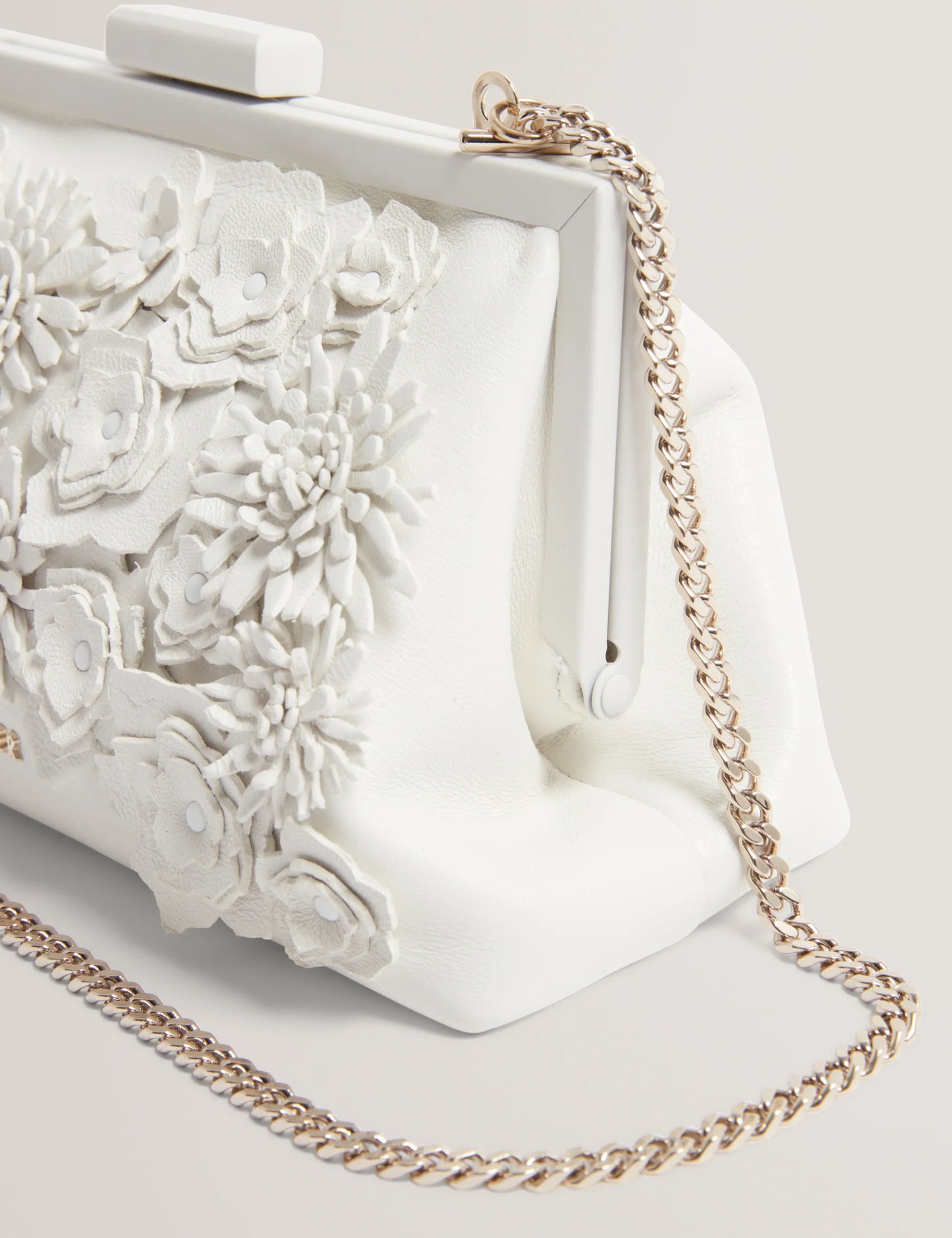 FIORELL | WHITE