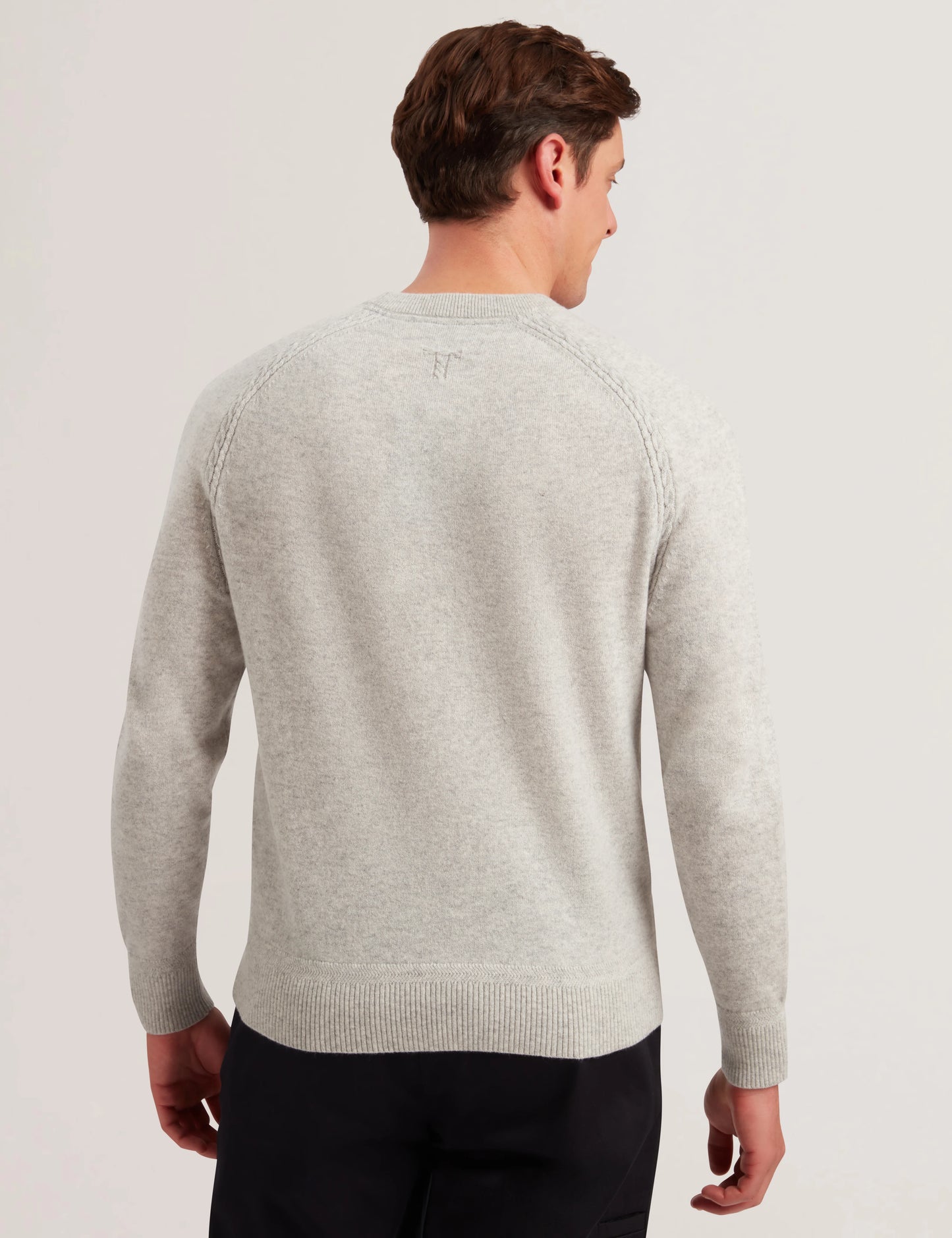 GLANT | GREY