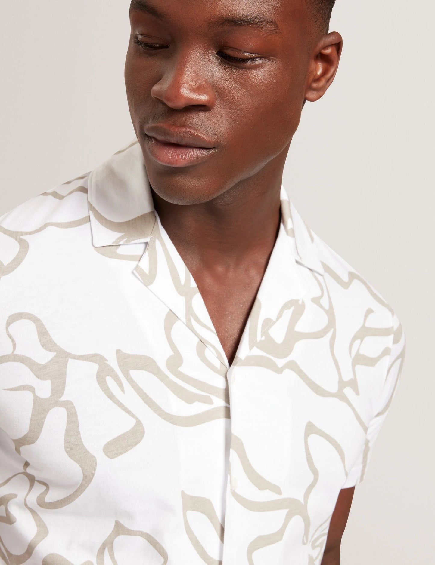 CLAUB | WHITE