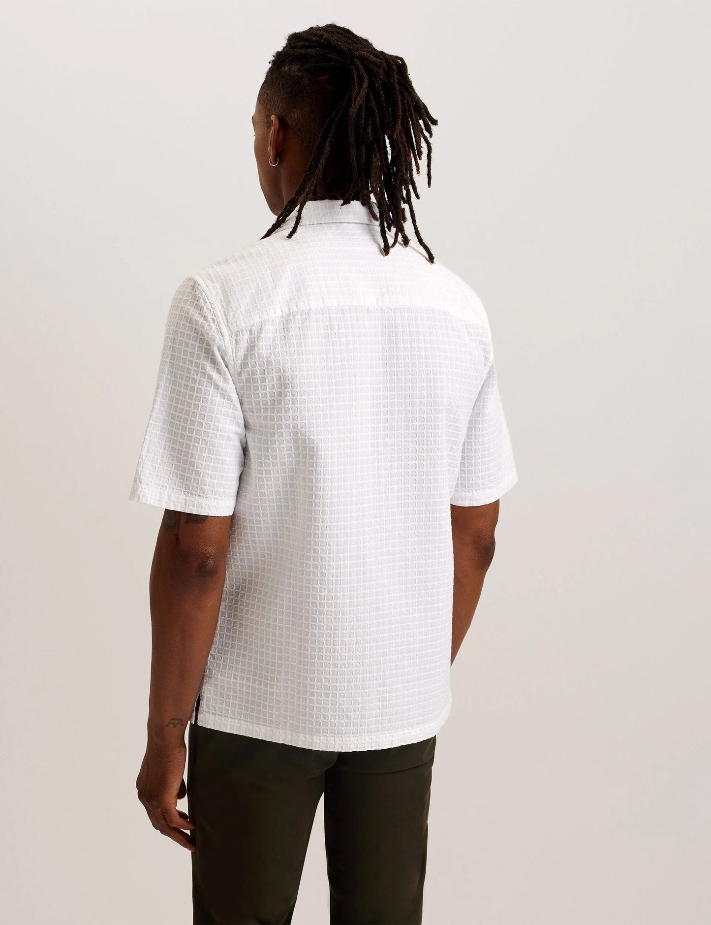 OISE | WHITE