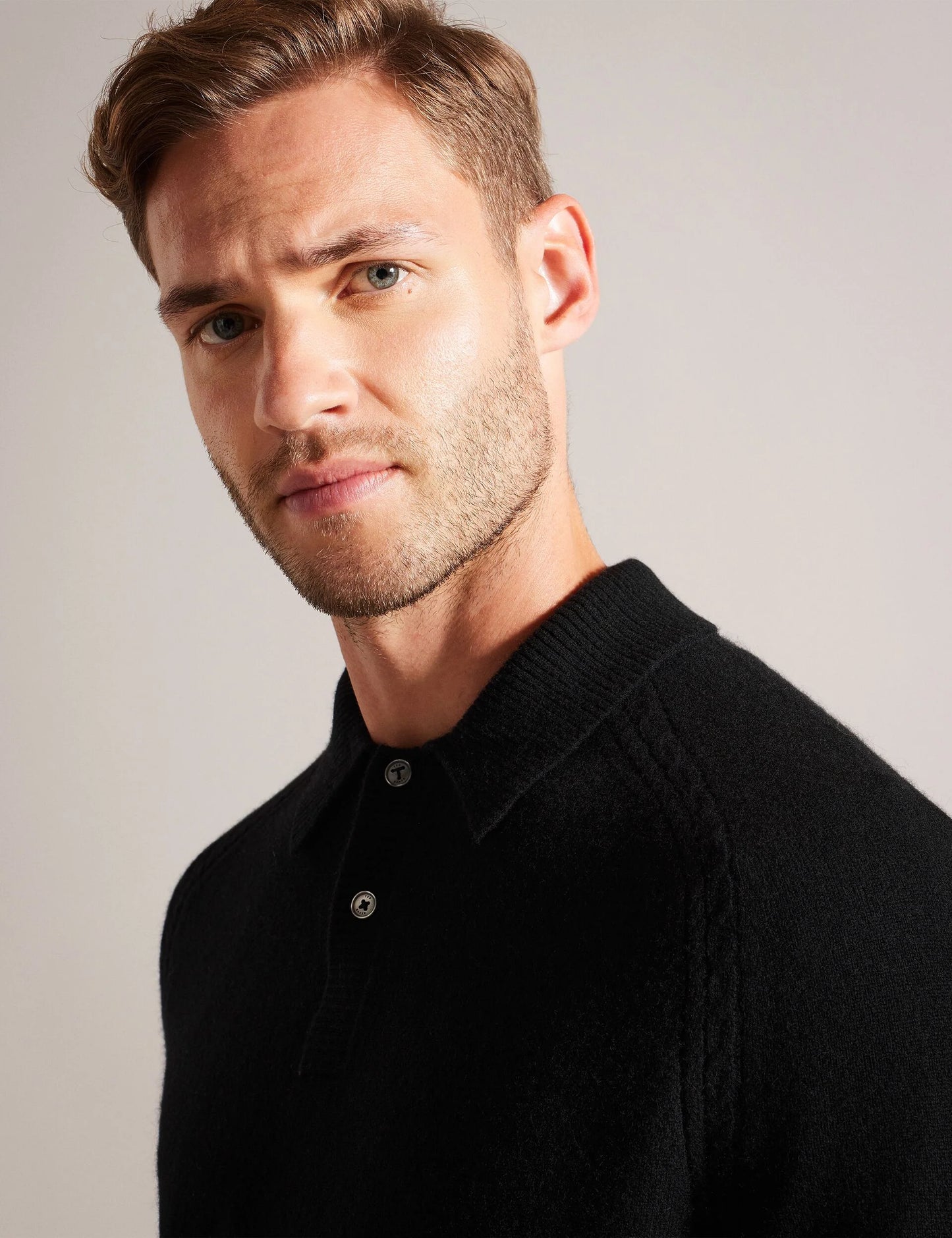 KAROLT | BLACK