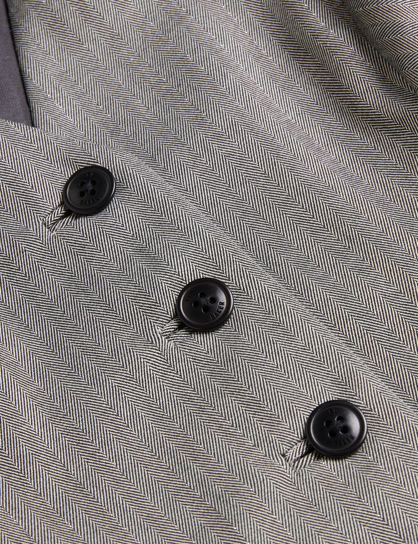 KOAW | DK-GREY