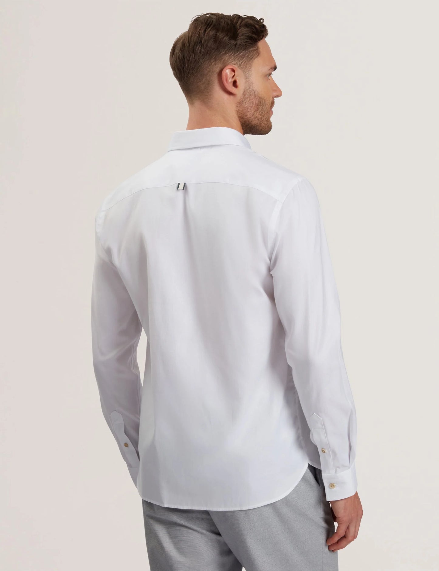 ALLARDO | WHITE