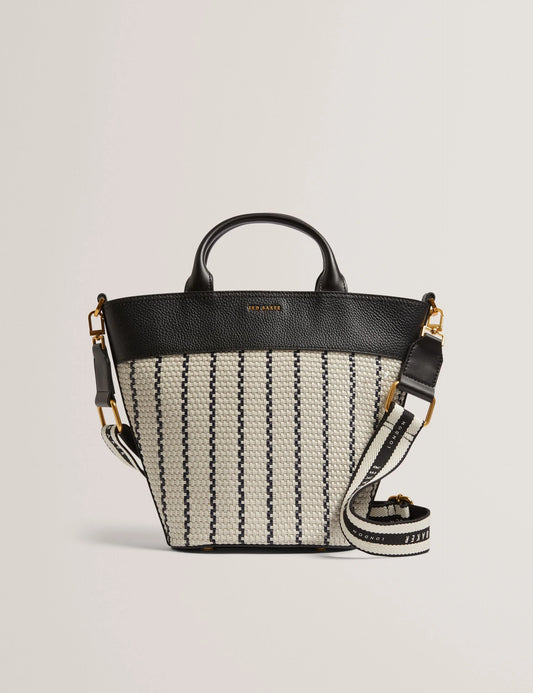 RIVERI | BLACK