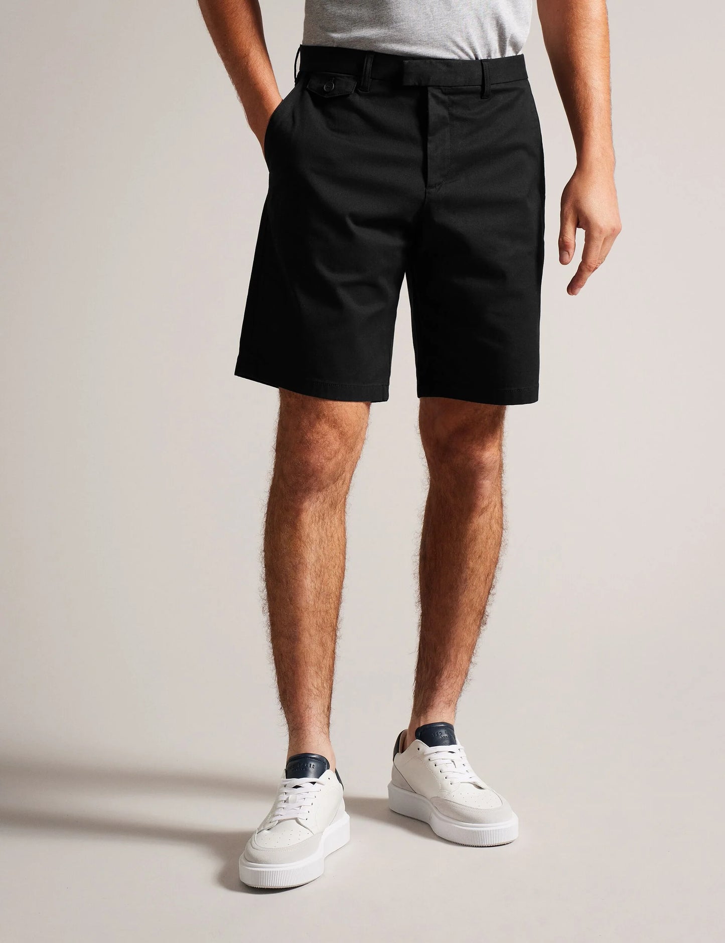 ALSCOT | BLACK