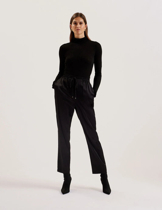 JANITTT | BLACK