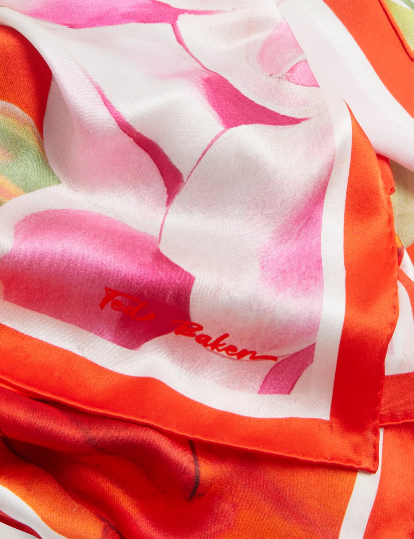 AMADIA | RED