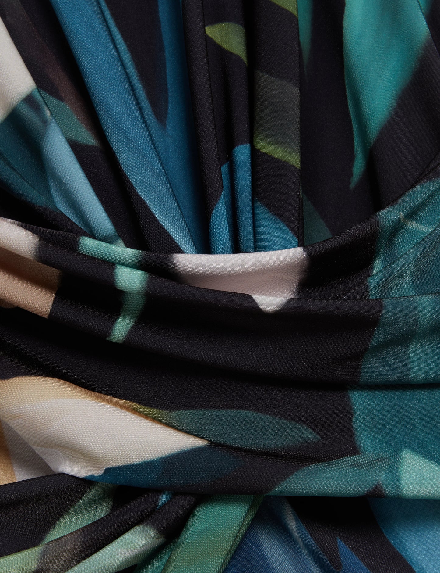 LINNEAA | BLACK