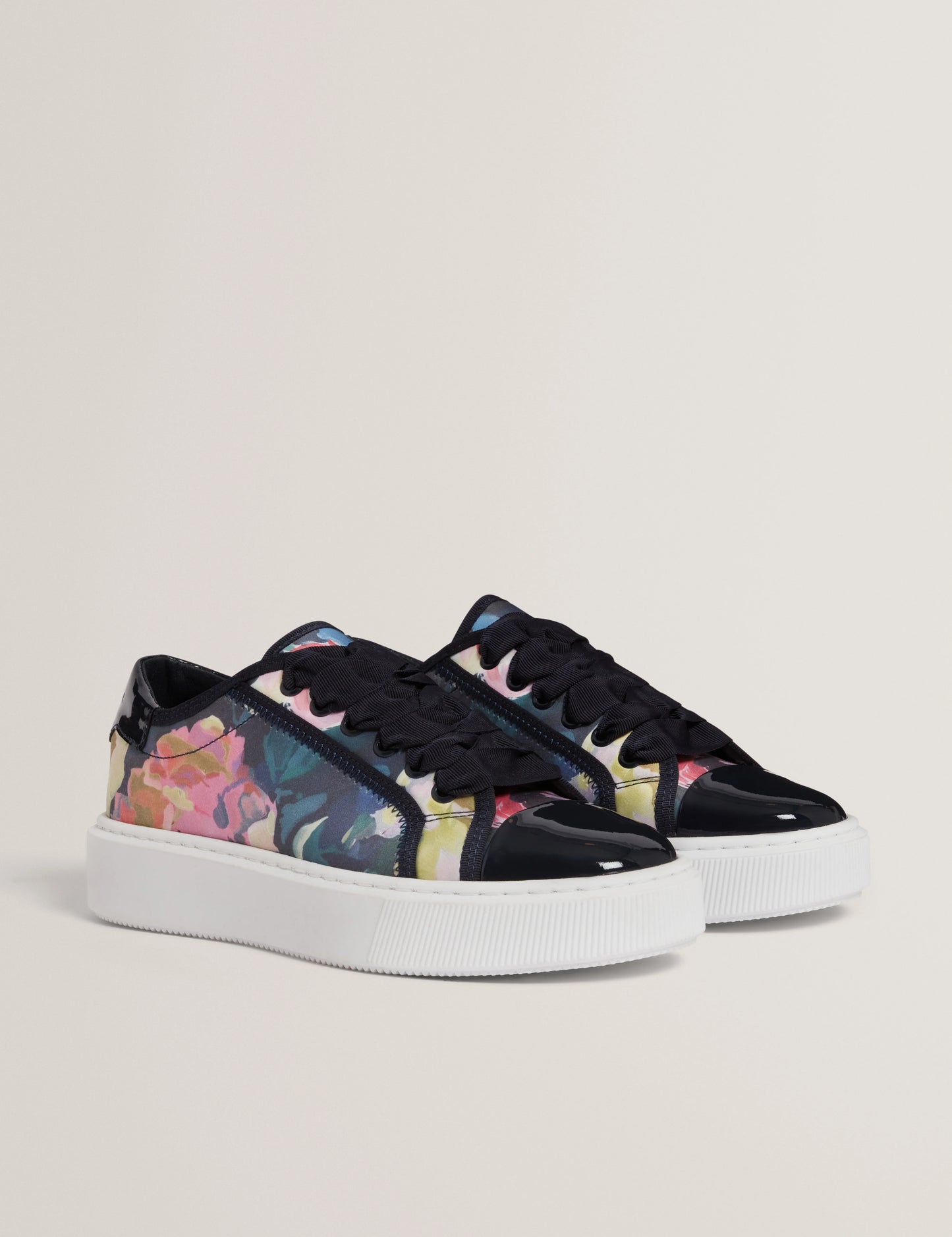 ZAIIRA | NAVY