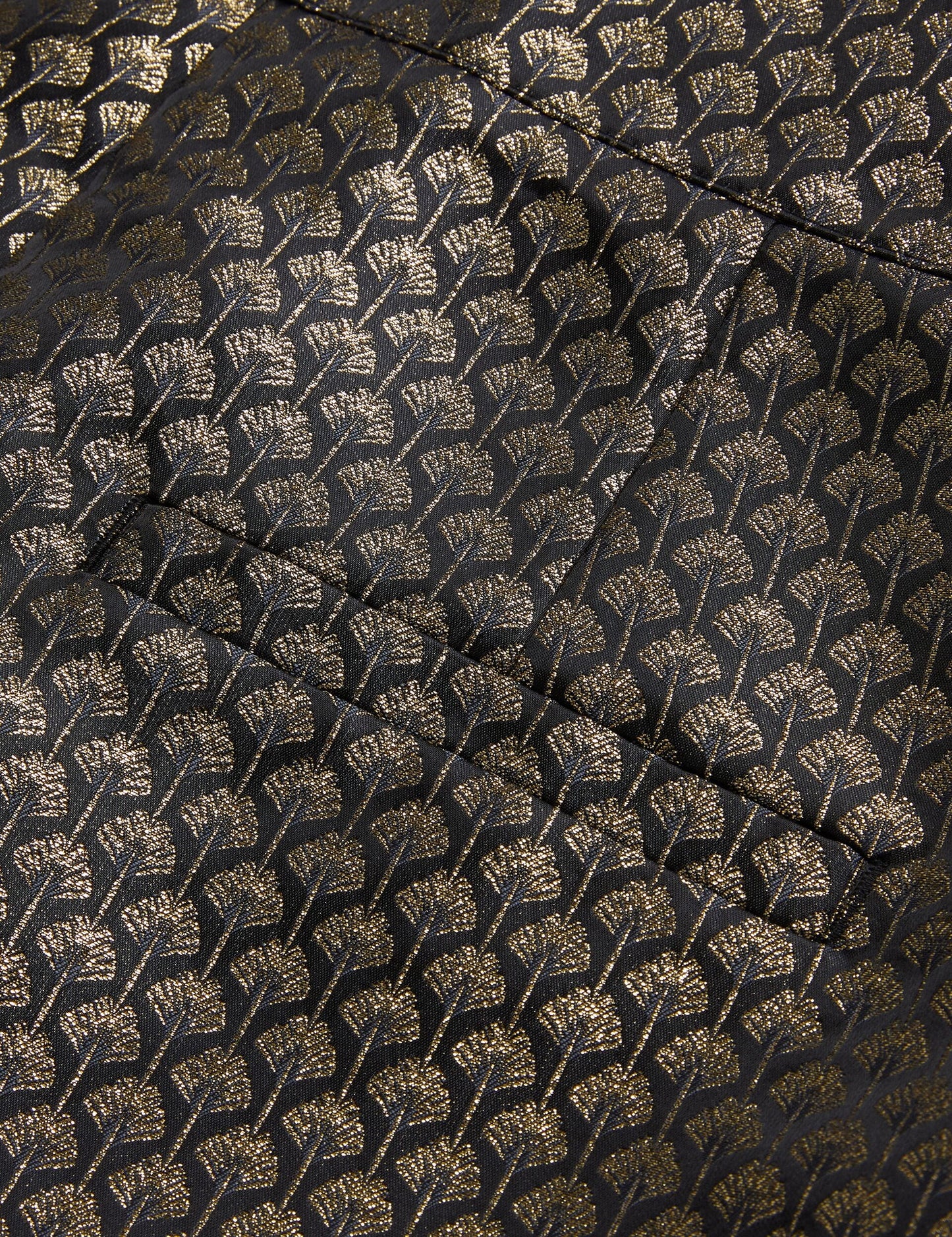 MANGUT | BLACK