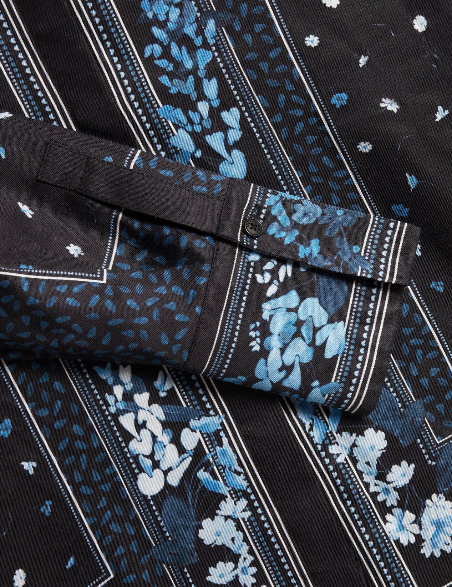 NOHVA | BLACK