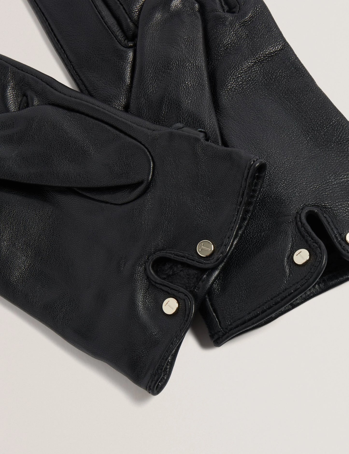 CLAIREL | BLACK