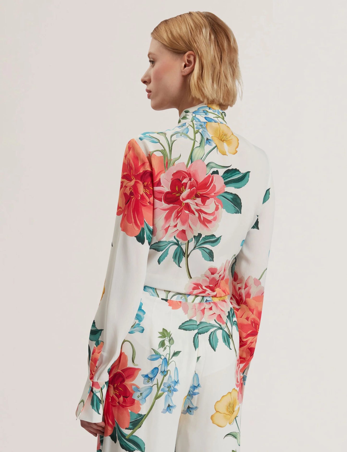 LUUSILE | WHITE
