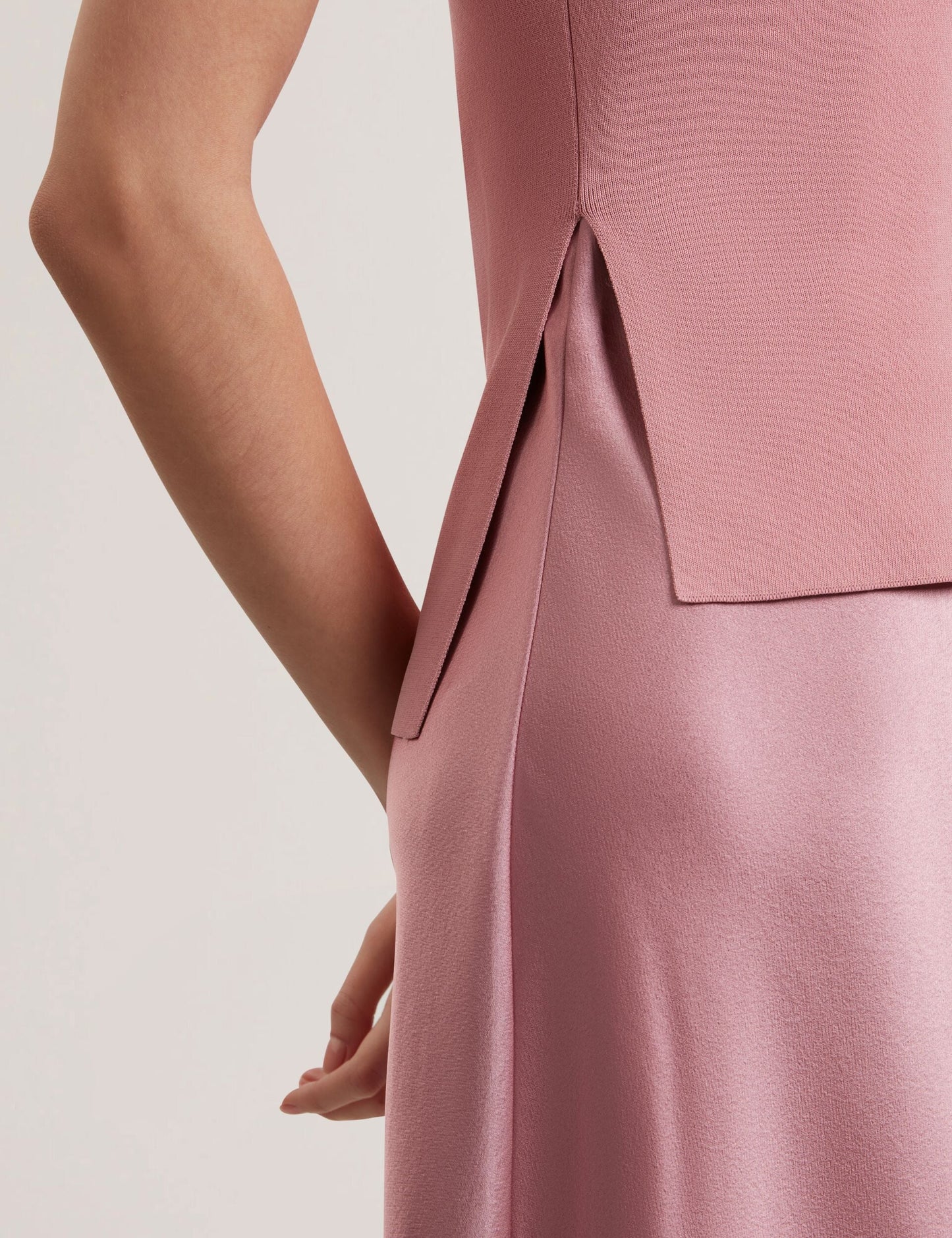 AMMIL | MID-PINK
