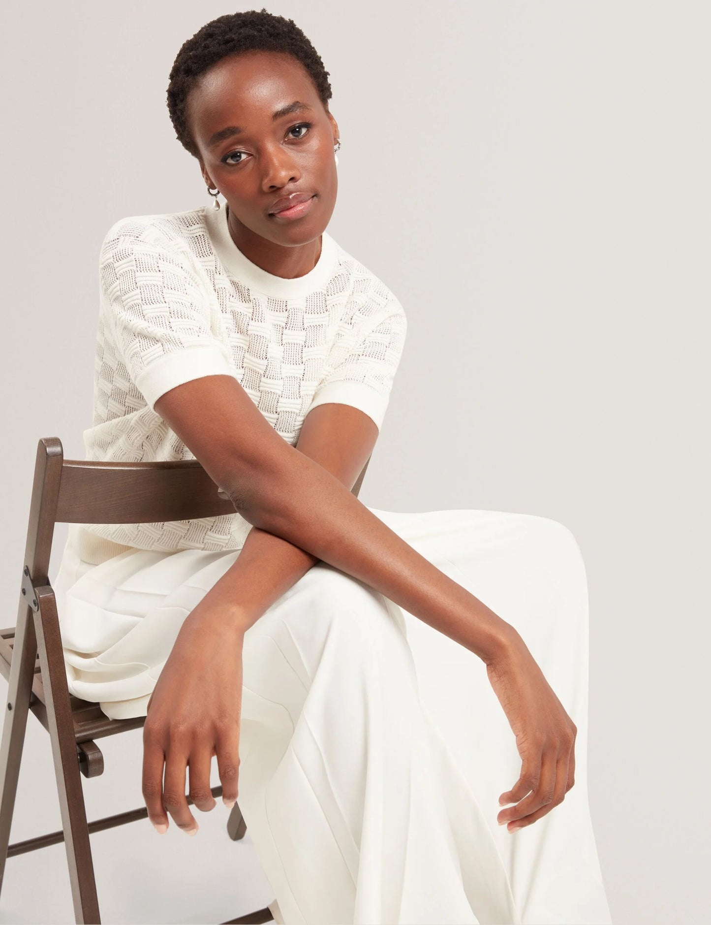 EMETA | WHITE