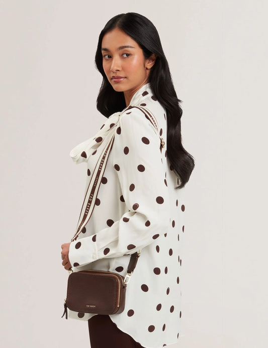 WILLSA | BROWN