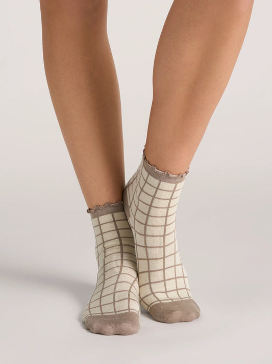 RUFFLE ANKLET | TAN