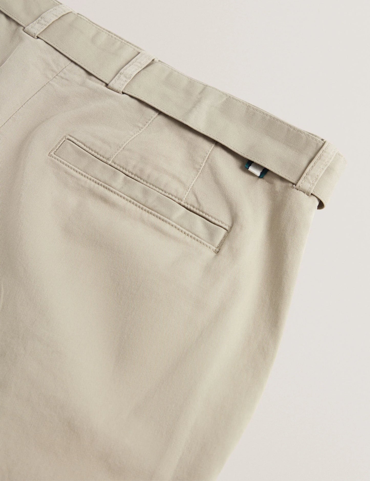 ARMODO | KHAKI