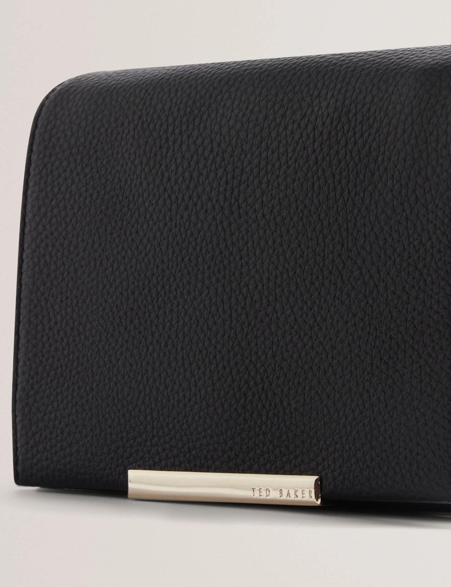 ROUSEN | BLACK