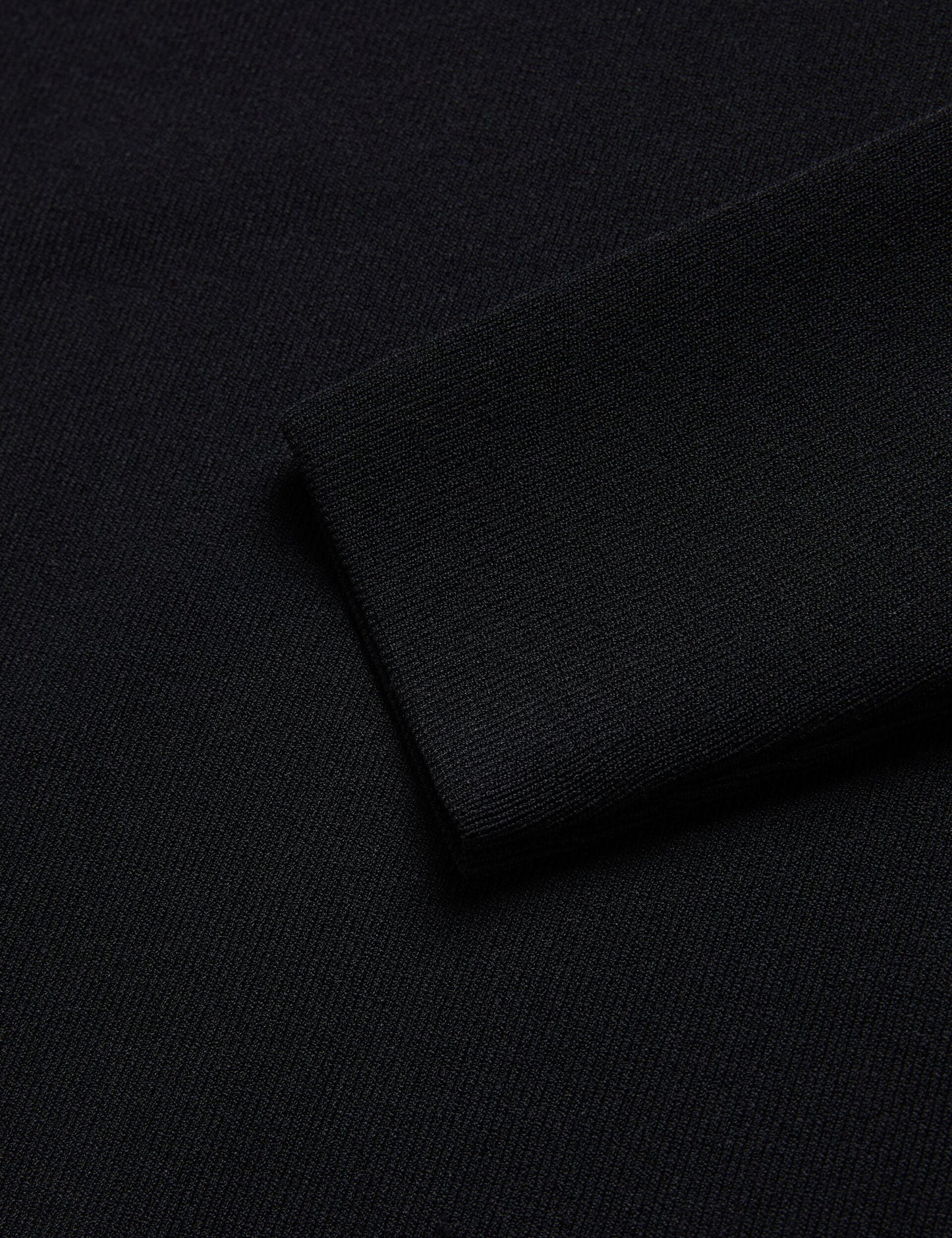 HEATHRR | BLACK