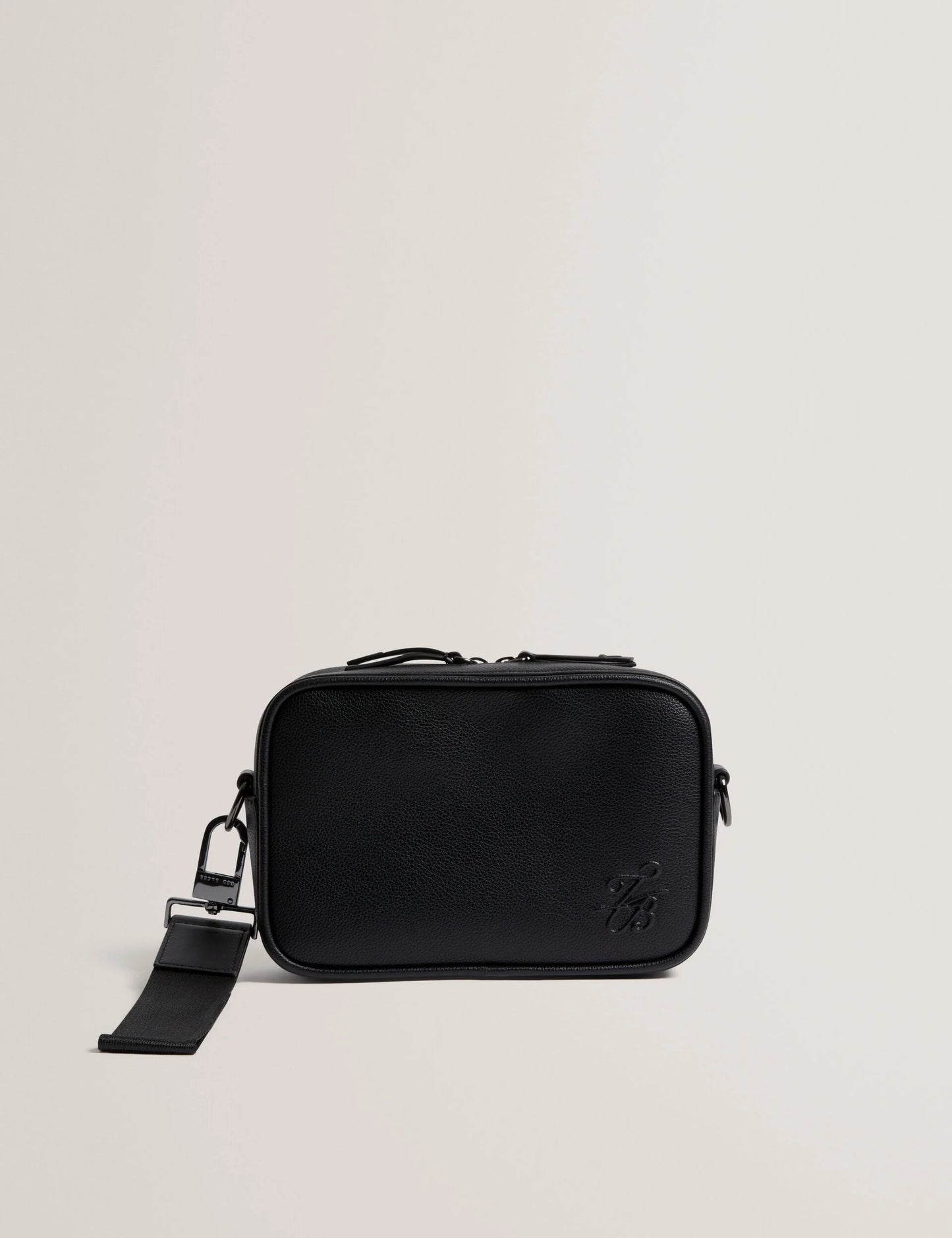 TAIG | BLACK