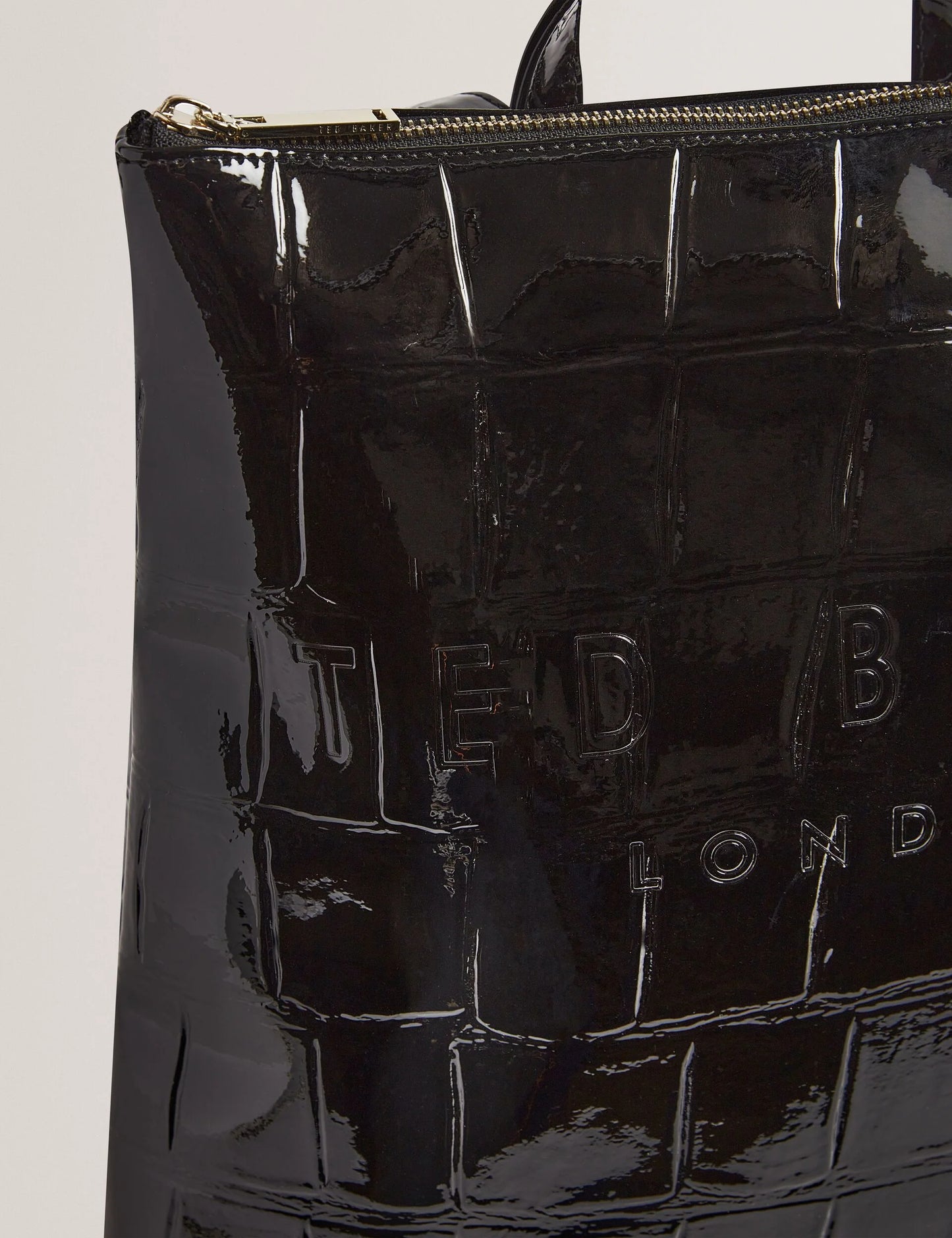 CROCLEE | BLACK