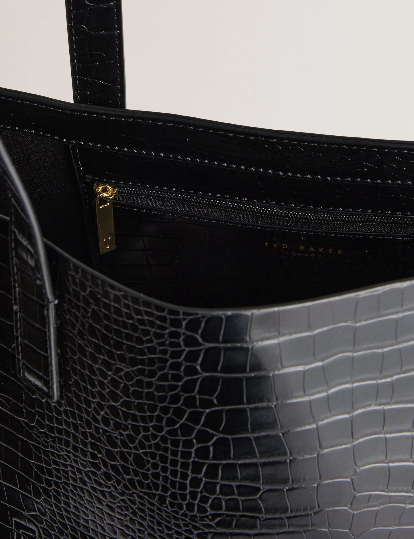 CROCCON | BLACK