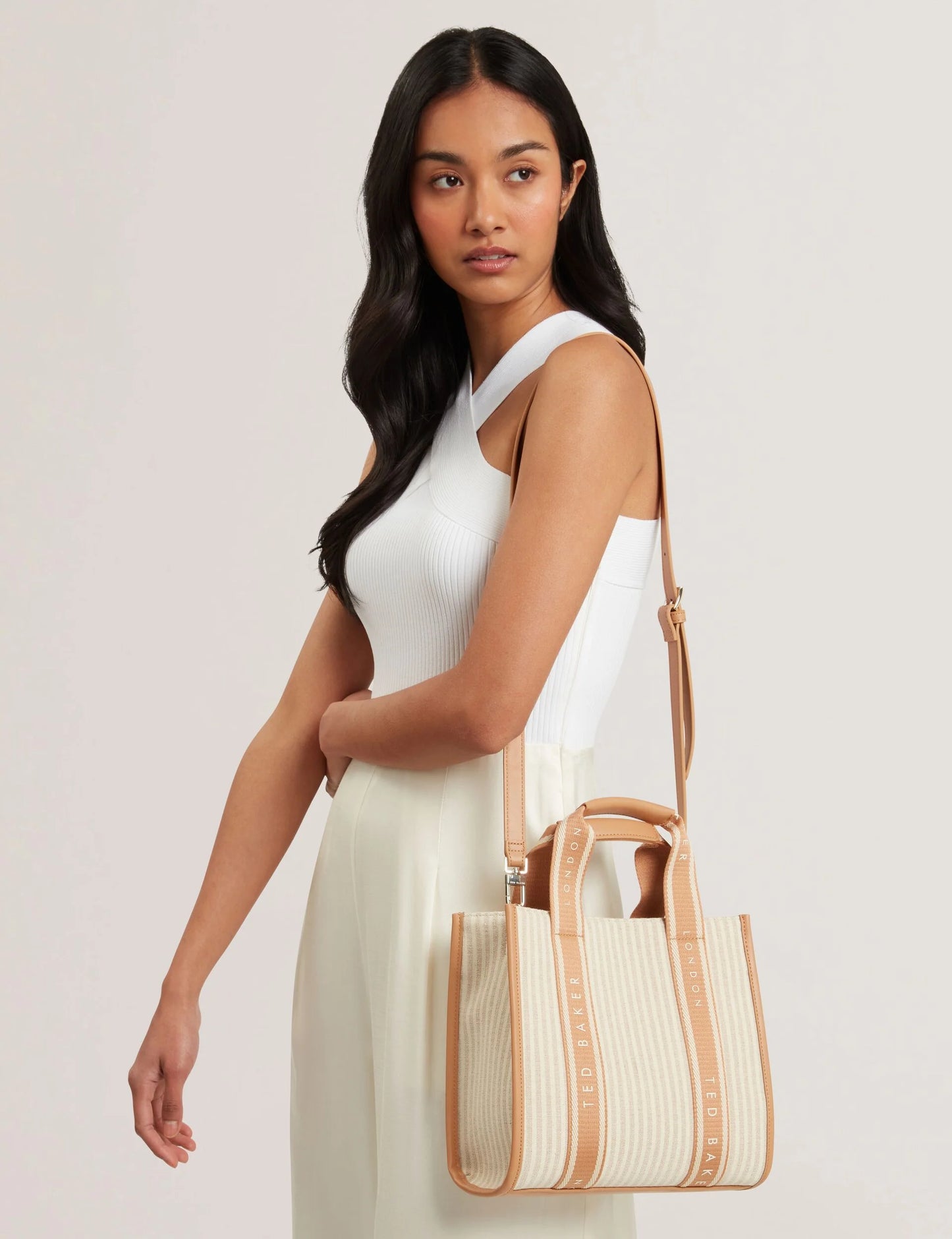 HARLLEE | CAMEL