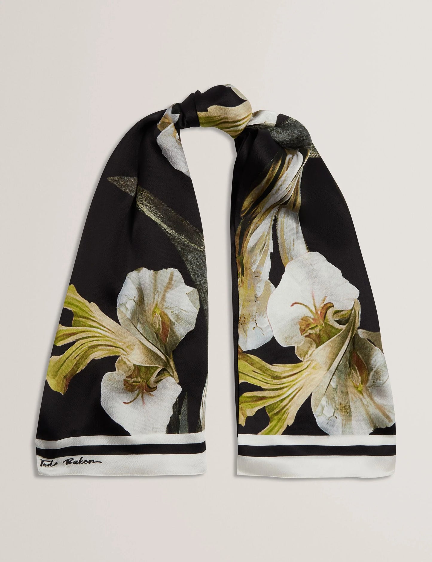 IRISSO | BLACK