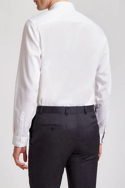 HOLMER | WHITE
