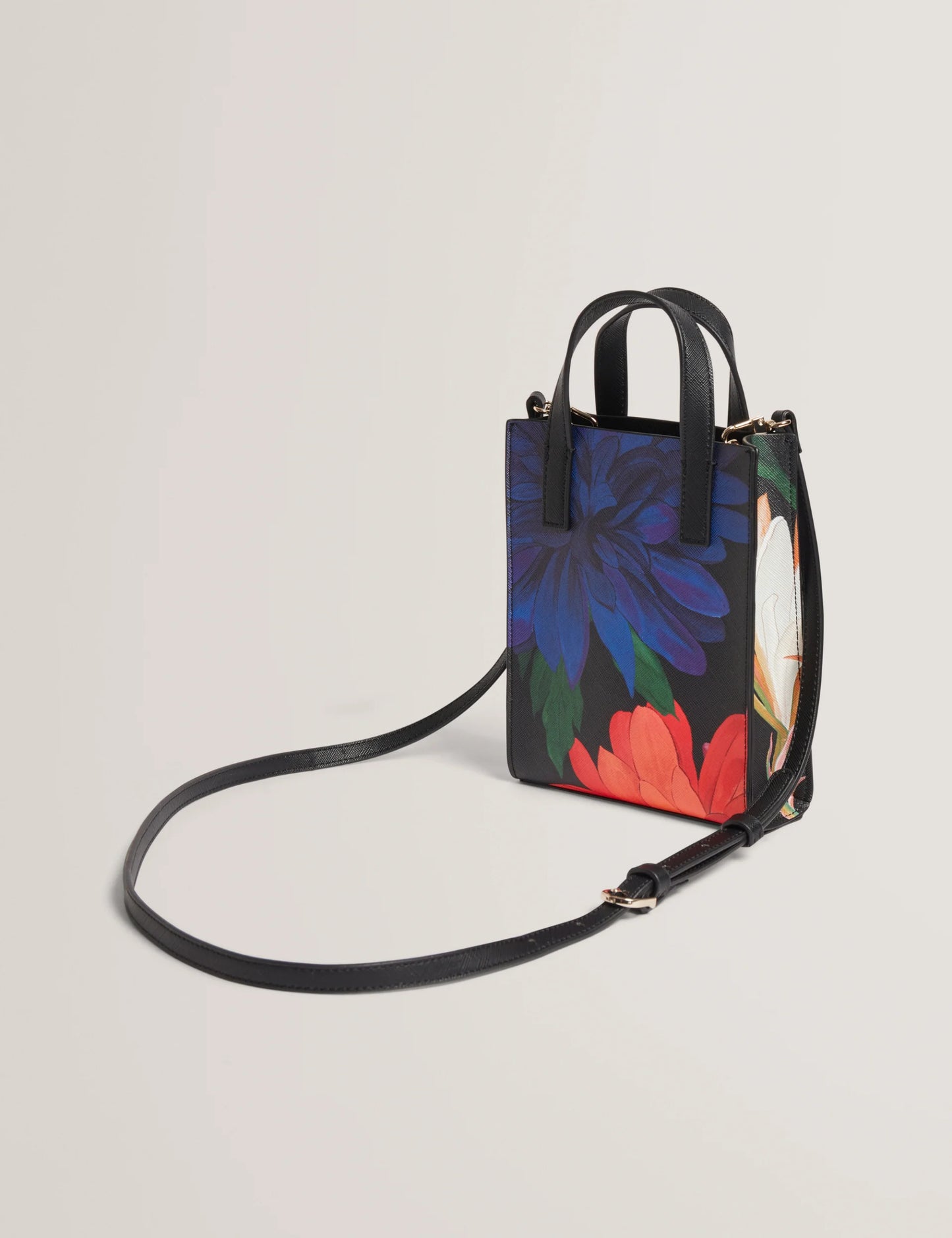 AMARDAS | BLACK