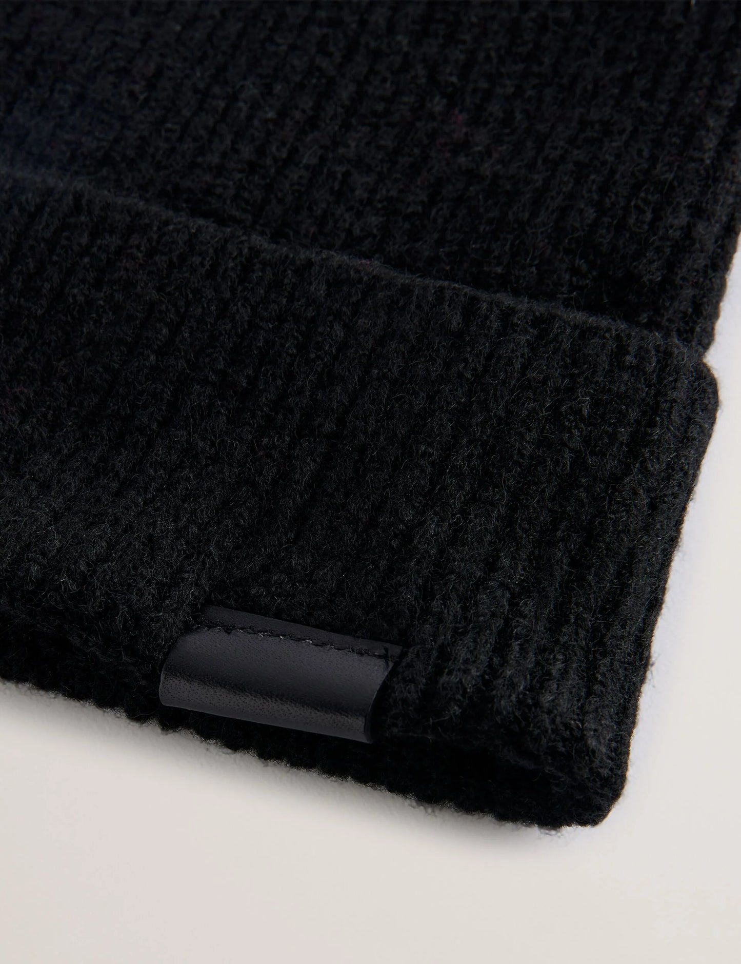 ALLIIIE | BLACK
