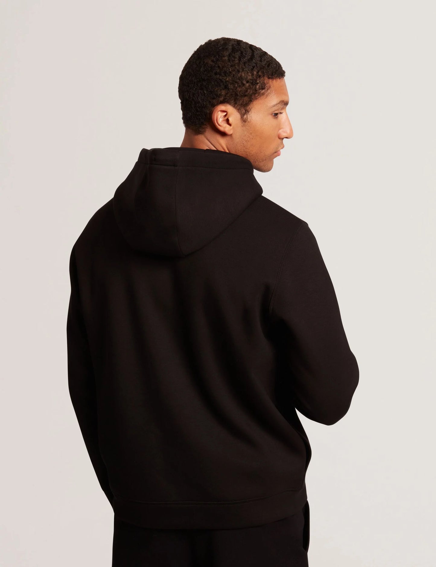 EPIO | BLACK