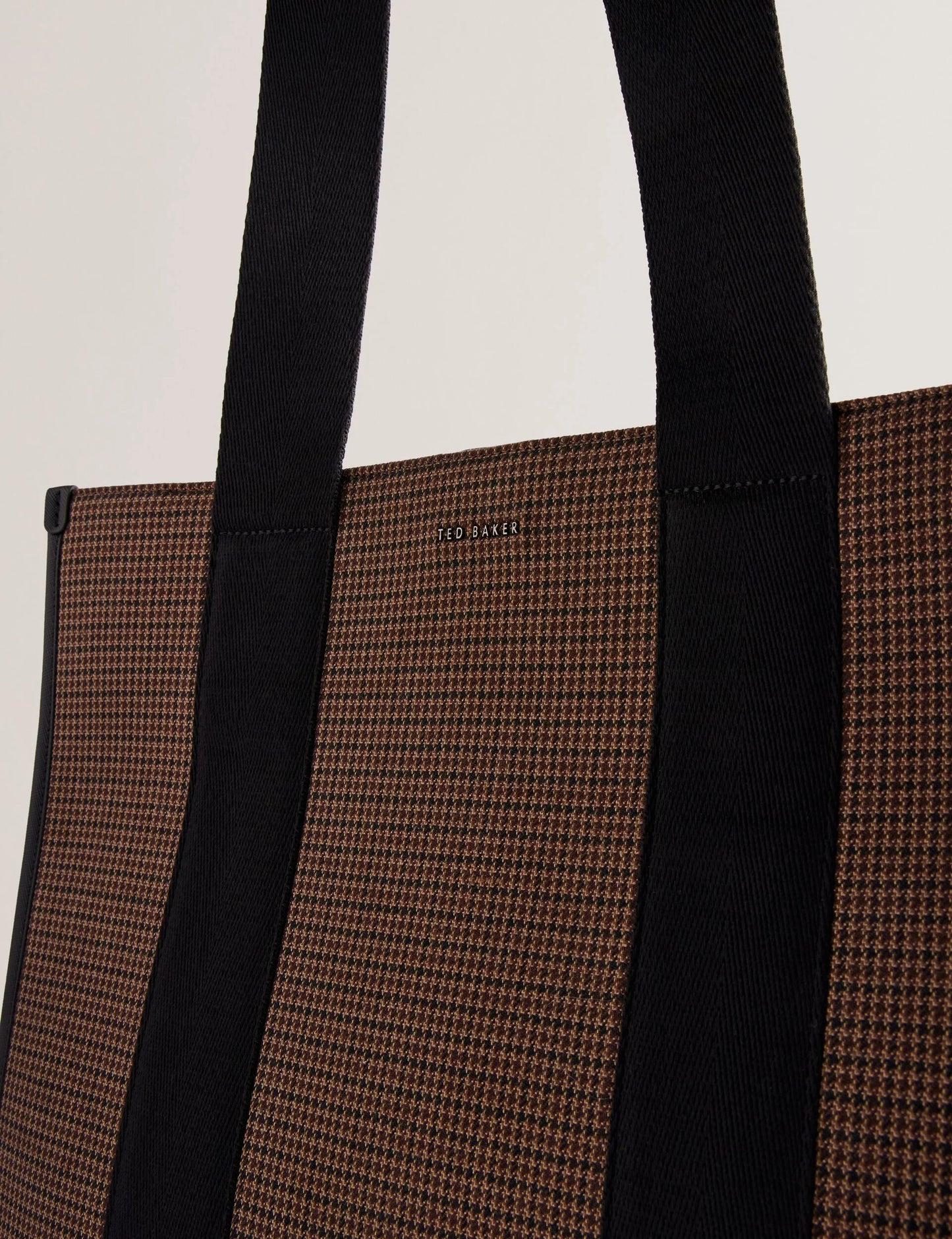 MALLICK | BLACK