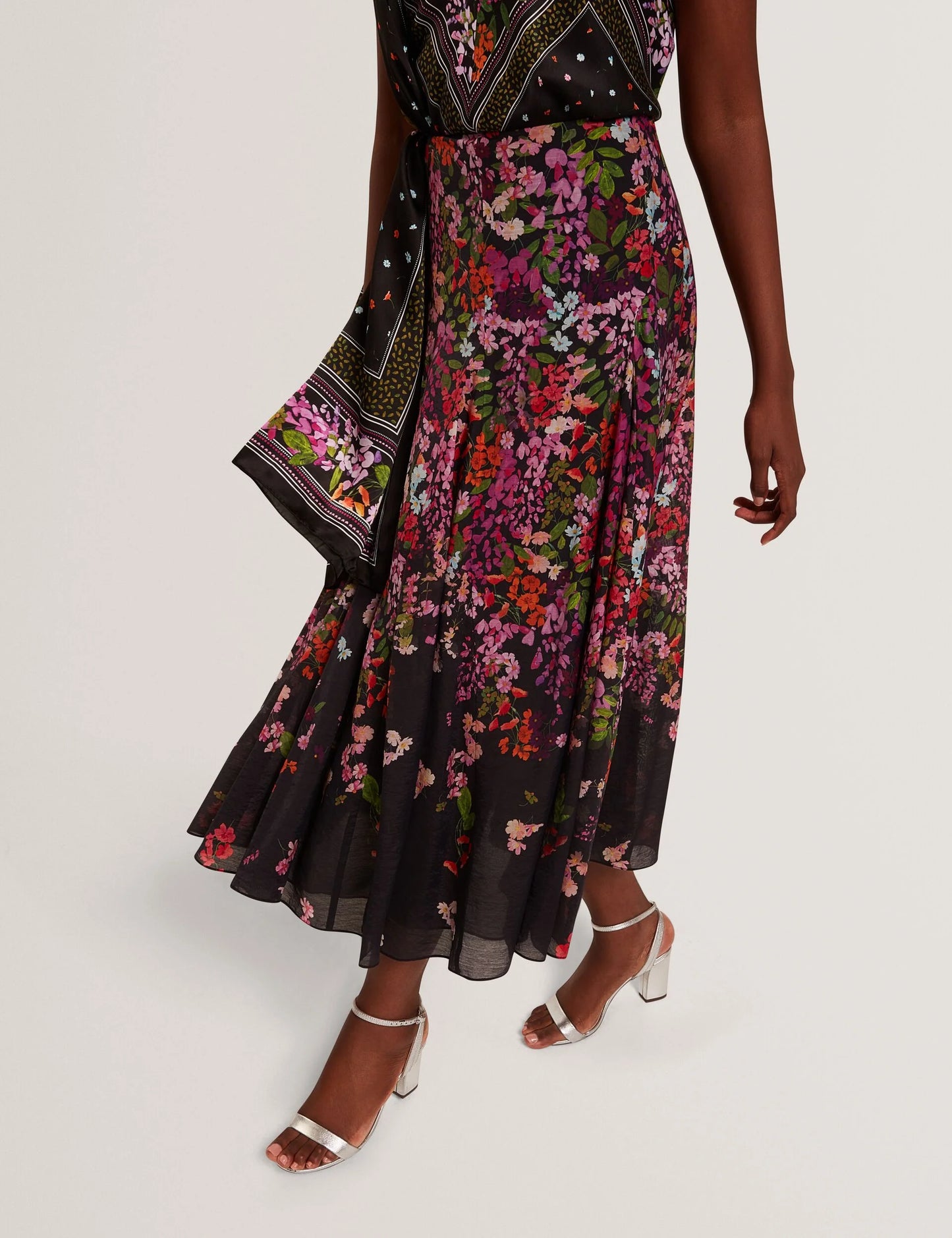 AZHA | BLACK