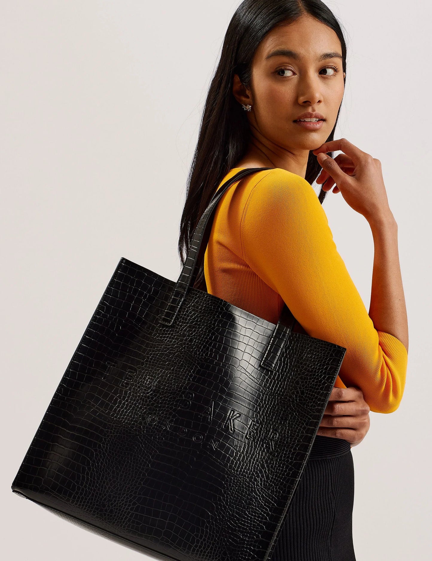 CROCCON | BLACK