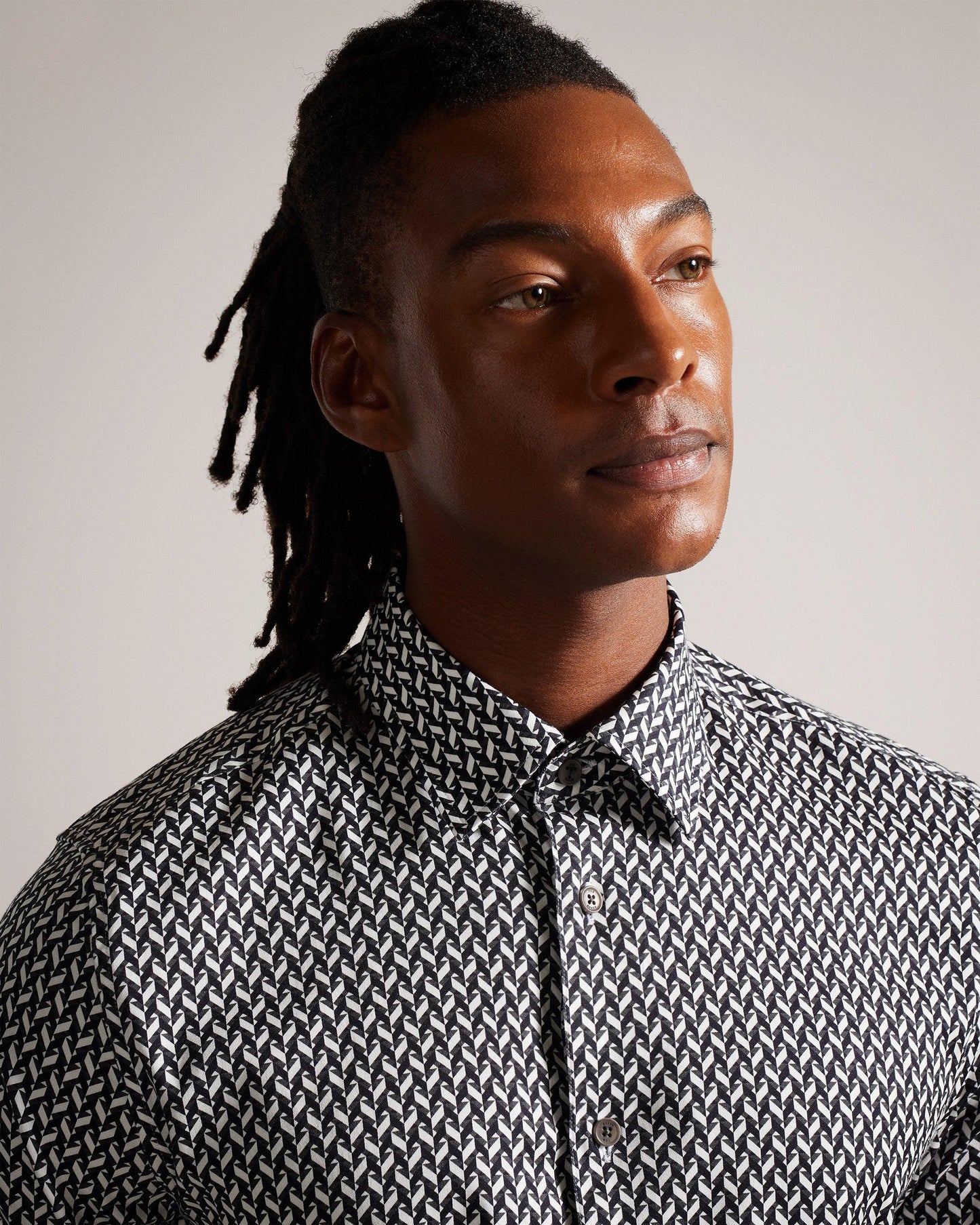 LACEBY | BLACK