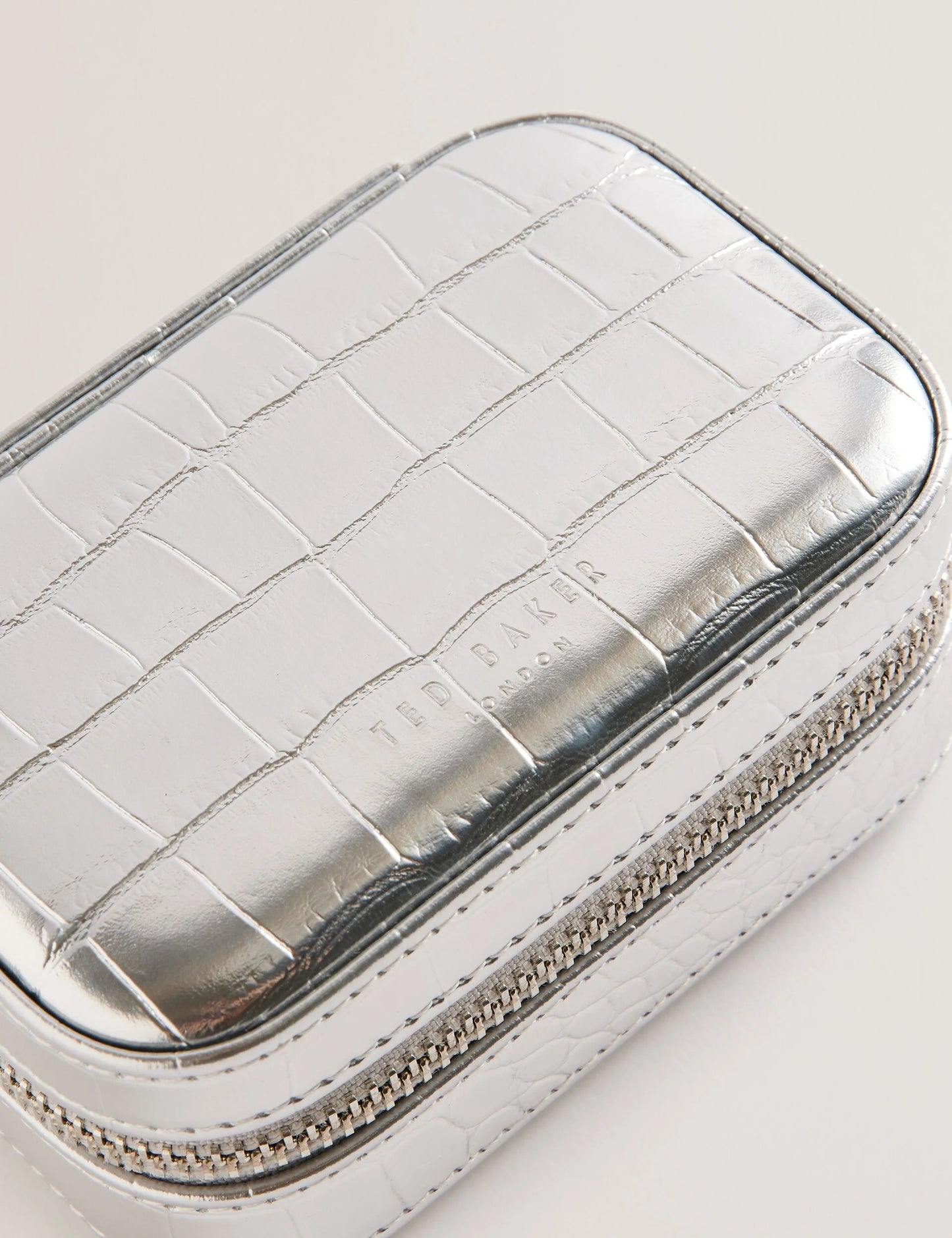 IVEE | SILVER