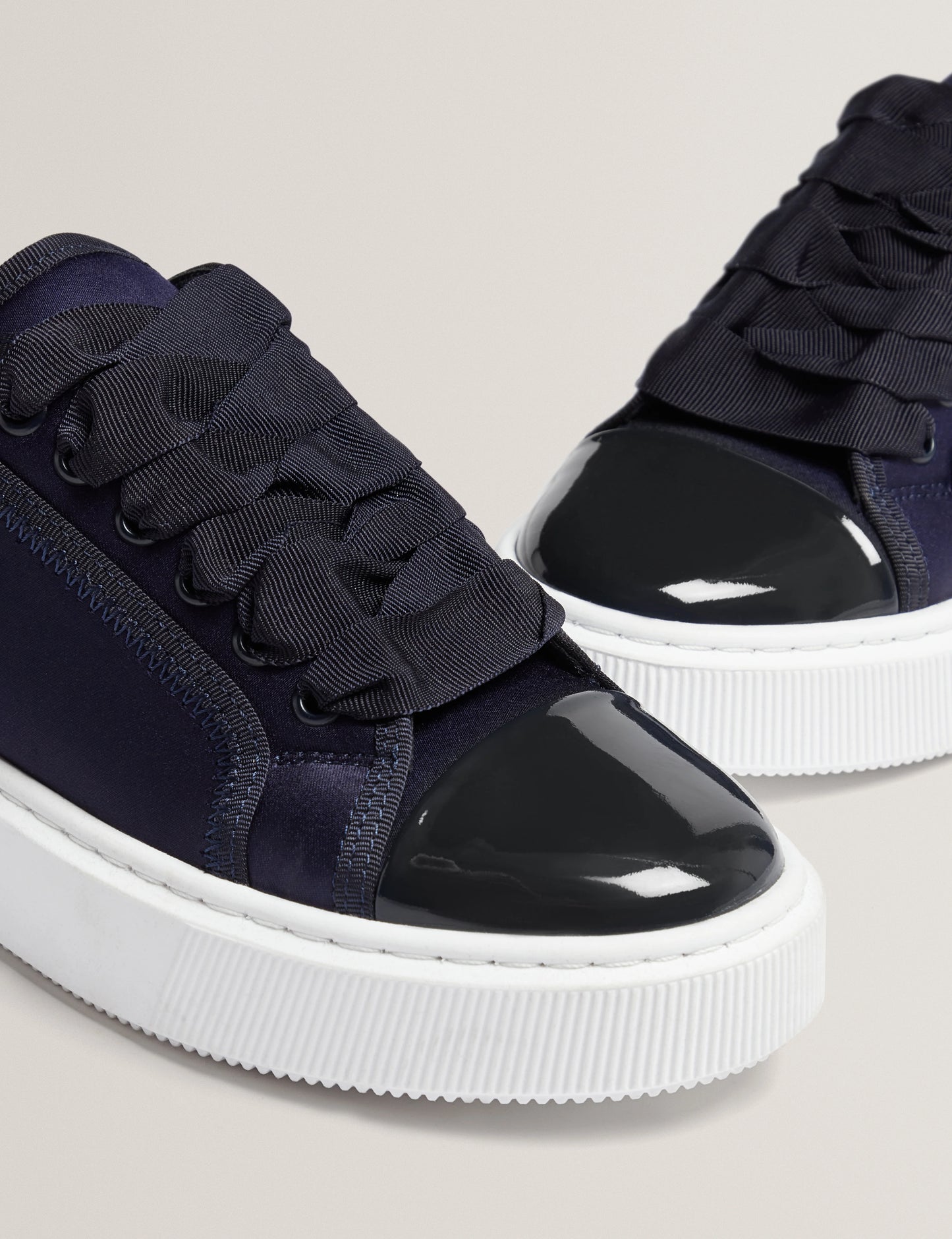 ZAIINA | NAVY
