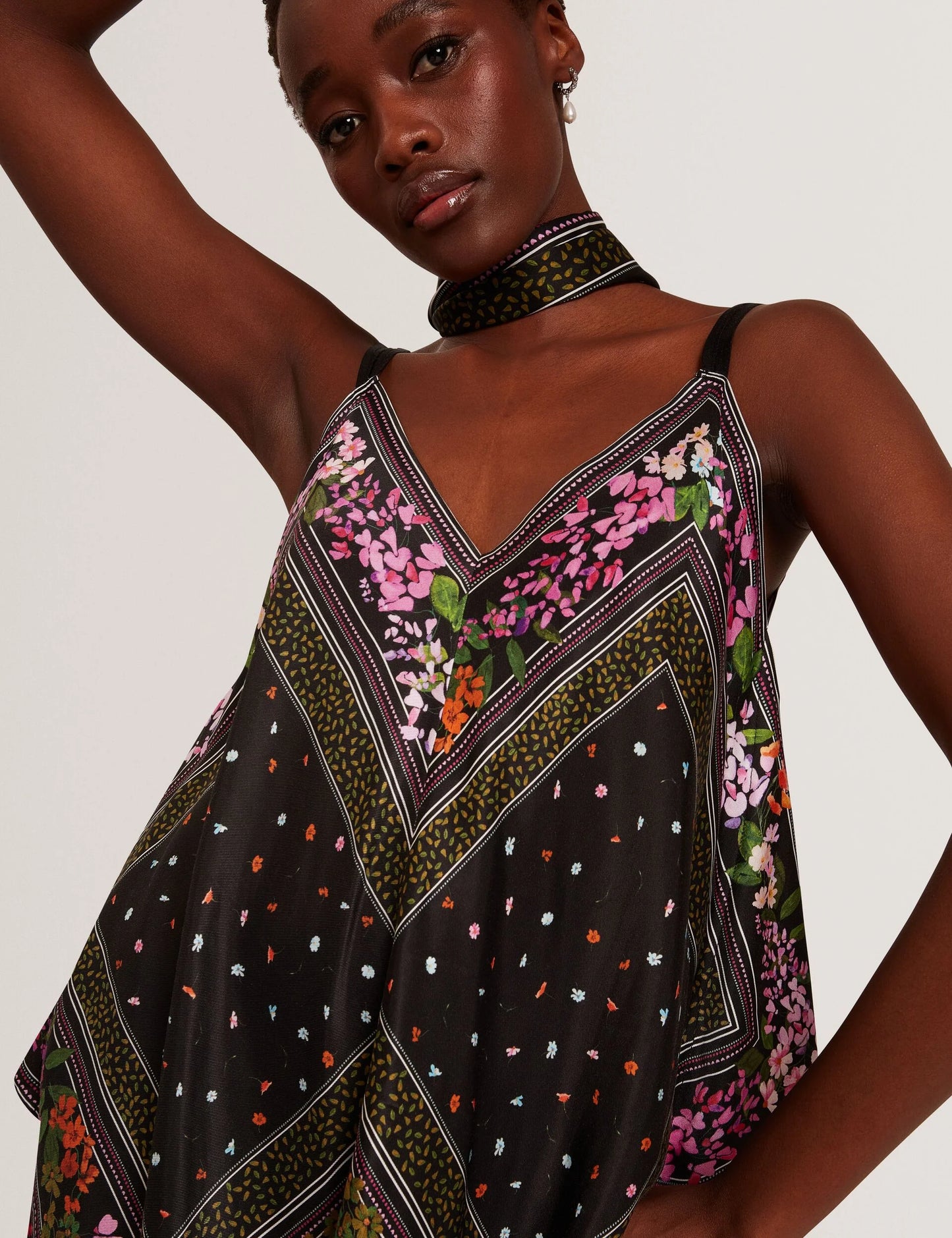 AYYLA | BLACK