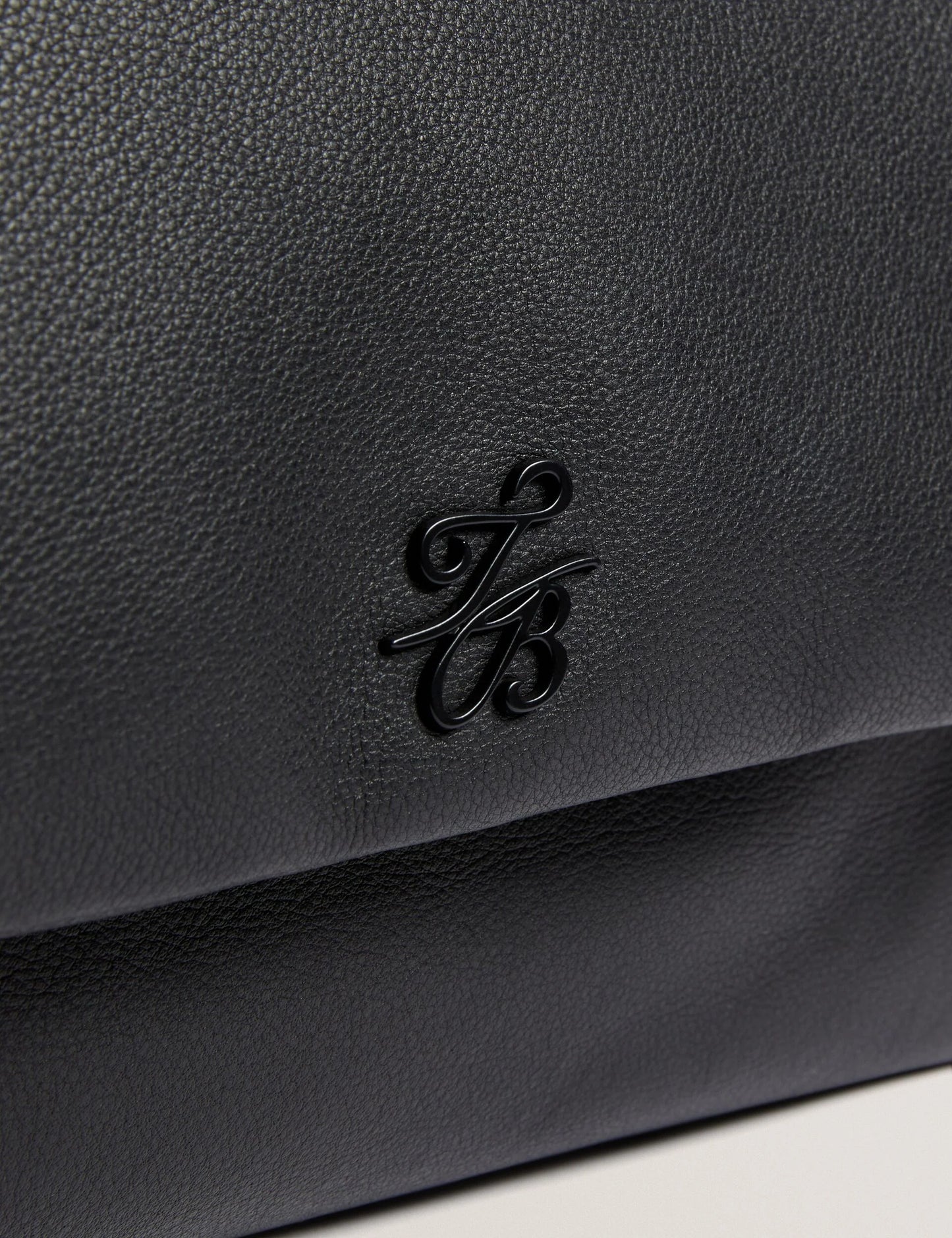 MARGOU | BLACK
