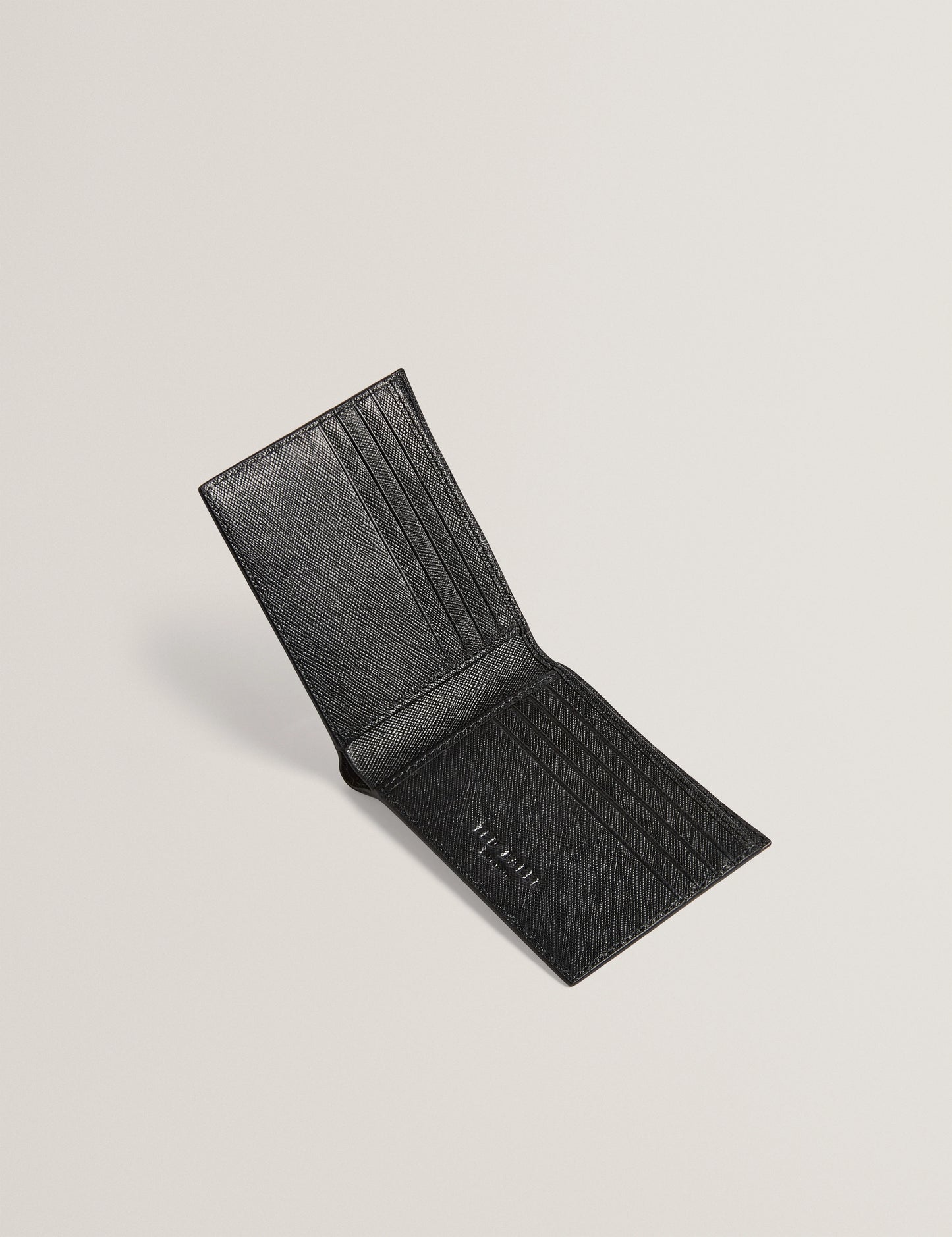 BECCKET | BLACK