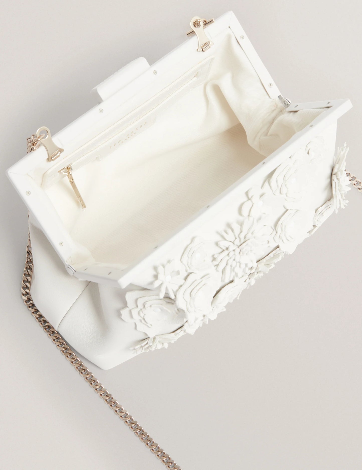FIORELL | WHITE